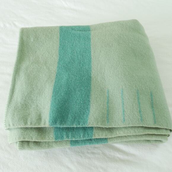 Vintage Four Point Blanket Trapper Style 65" x 70" Sage Green Camp Throw Wool - Picture 1 of 16